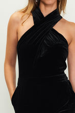 Load image into Gallery viewer, The Black Dreamy Velvet Halter Jumpsuit
