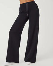 Load image into Gallery viewer, SPANX Air Essentials Wide Leg Pants Black
