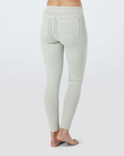 Load image into Gallery viewer, SPANX Ankle Jeanish Leggings
