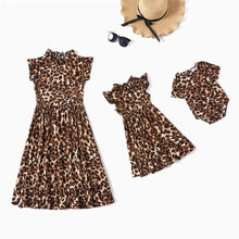 Load image into Gallery viewer, Little Girls Leopard Print Ruffle Collar Dress
