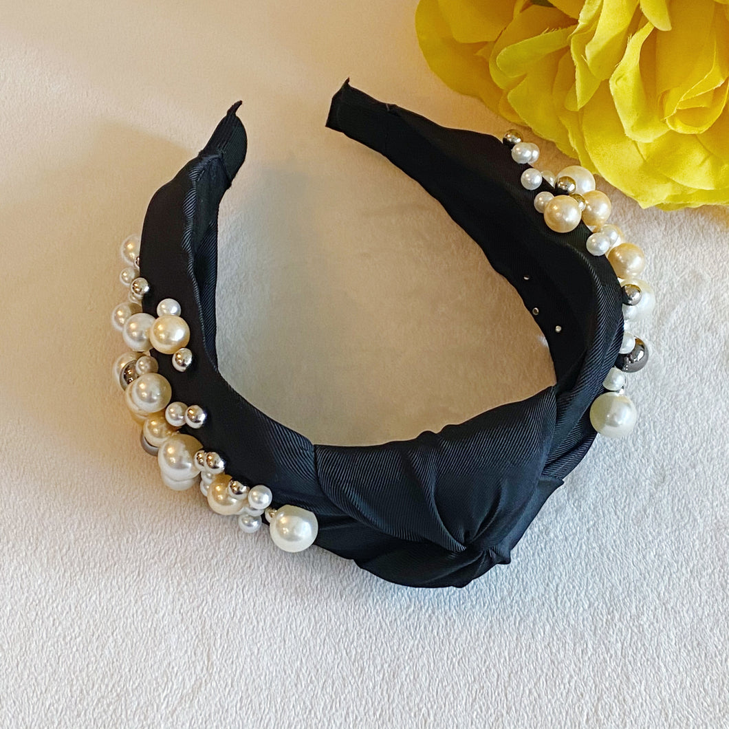 Cluster Pearls Knotted Headband