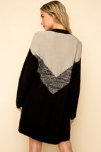 Load image into Gallery viewer, Two Tone Chevron Open Cardigan
