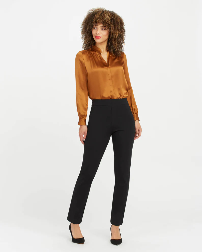 SPANX Slim Straight Legging
