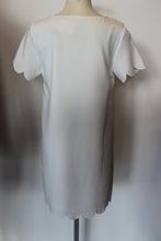 Load image into Gallery viewer, Scallop Sleeve Dress
