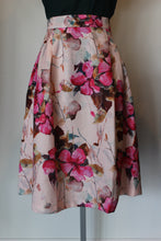 Load image into Gallery viewer, Floral Midi Skirt
