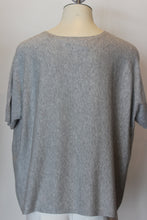 Load image into Gallery viewer, Short Sleeve Round Neck Sweater

