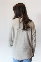 Load image into Gallery viewer, Long Sleeve Round Neck Knit Sleeve
