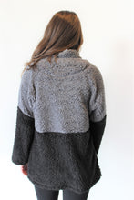 Load image into Gallery viewer, Quarter Zip Sherpa Pullover
