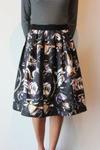 Load image into Gallery viewer, Floral Mid Length Skirt

