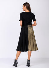 Load image into Gallery viewer, Side Color Block Midi Pleated Skirt

