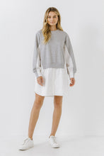 Load image into Gallery viewer, Sweatshirt with Poplin Combo
