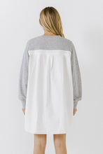 Load image into Gallery viewer, Sweatshirt with Poplin Combo
