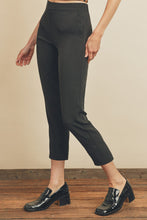 Load image into Gallery viewer, Tapered Crop Pants
