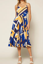 Load image into Gallery viewer, Geo Print Pleated Dress

