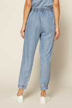 Load image into Gallery viewer, Chambray Washed Joggers
