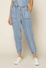 Load image into Gallery viewer, Chambray Washed Joggers
