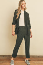 Load image into Gallery viewer, Front Seam Detail Tapered Pants in Black
