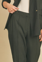 Load image into Gallery viewer, Front Seam Detail Tapered Pants in Black

