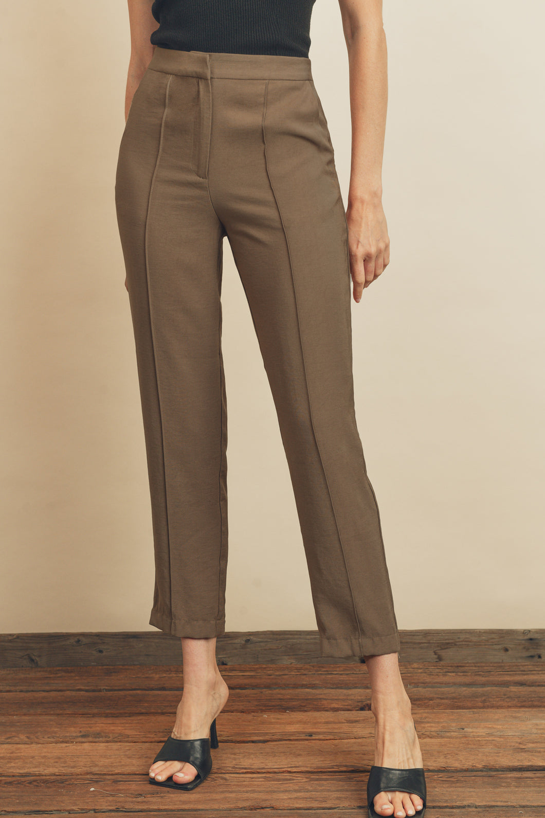 Front Seam Detail Tapered Pants in Taupe