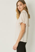Load image into Gallery viewer, Front Criss Cross Puff Sleeve Blouse
