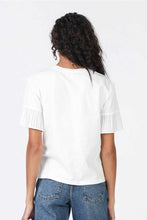Load image into Gallery viewer, Pleat Sleeve Knit Top
