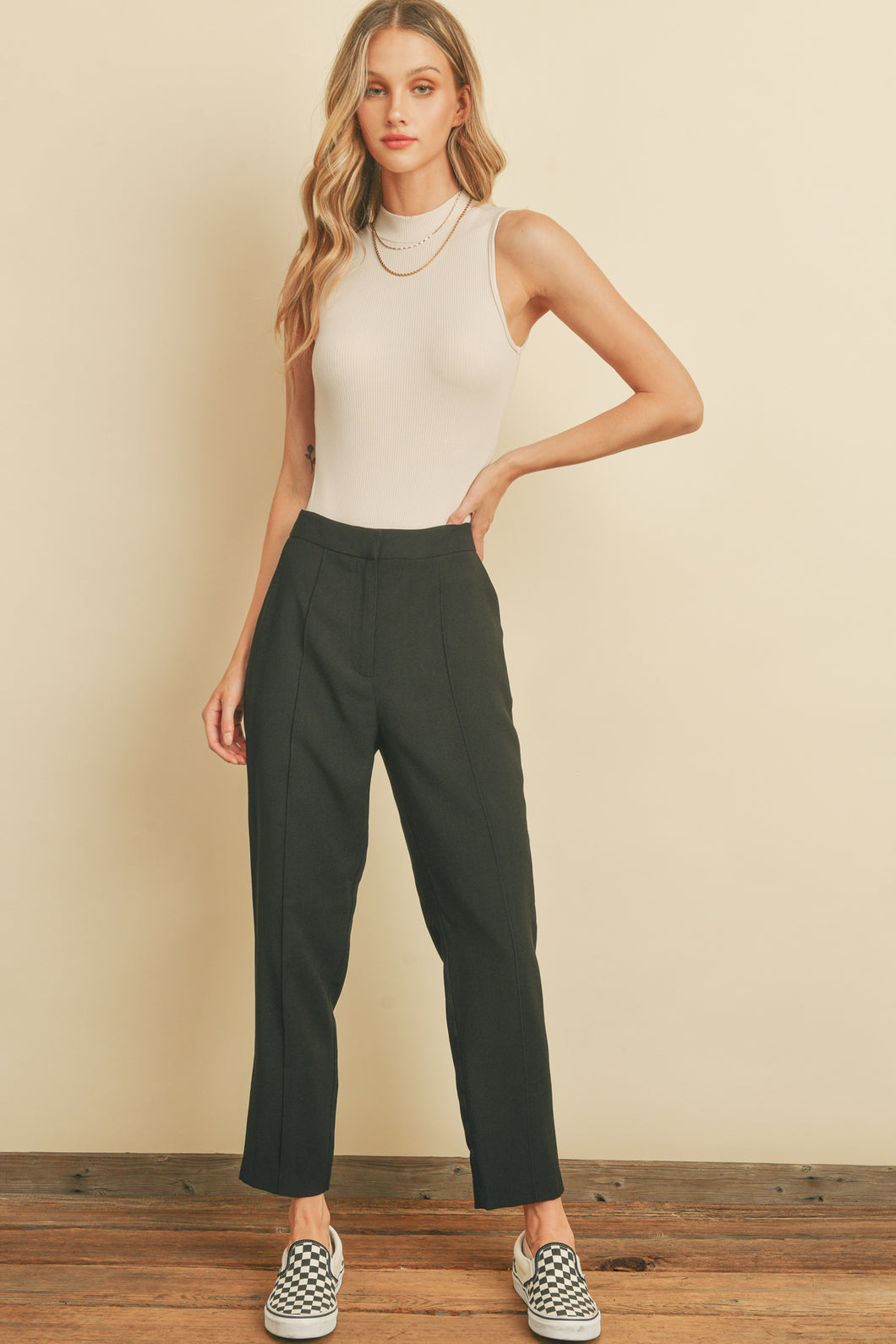 Front Seam Detail Tapered Pants in Black