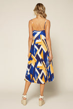 Load image into Gallery viewer, Geo Print Pleated Dress
