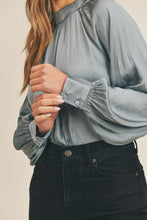 Load image into Gallery viewer, Pleated Flat Collar Satin Blouse
